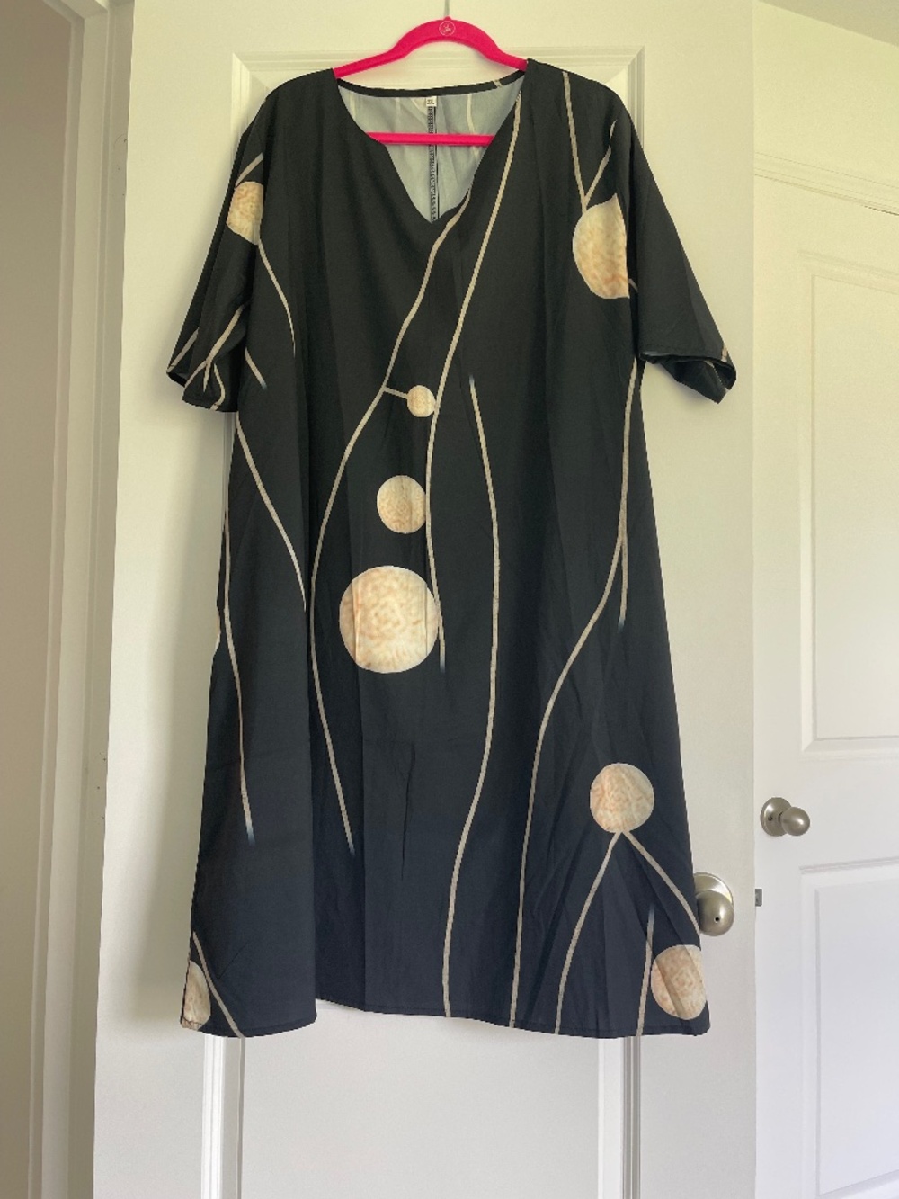 Women’s Black & Cream Lightweight Tshirt Dress 3XL